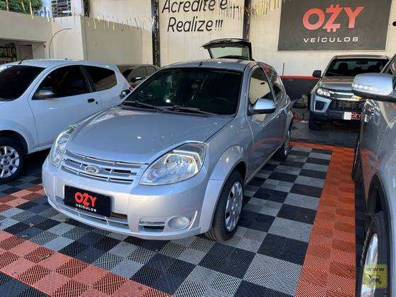 FORD KA 1.0 MPI 8V FLEX 2P MANUAL FORD KA 1.0 MPI 8V FLEX 2P MANUAL